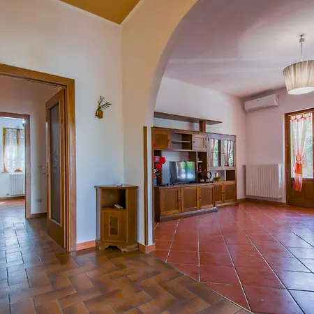 Casa Della Gatta By Interhome Pescia